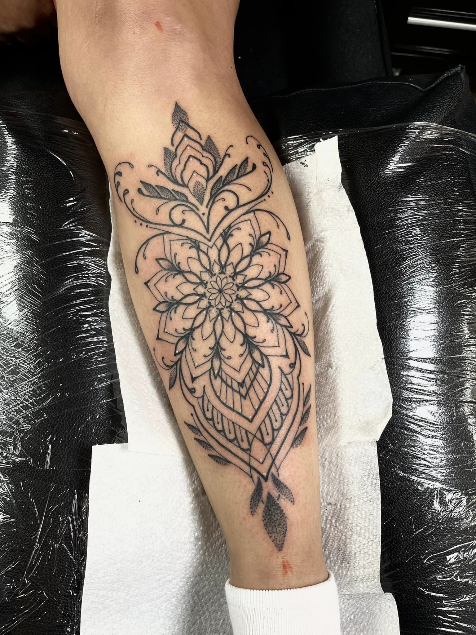 flake shaped mandala tatoo